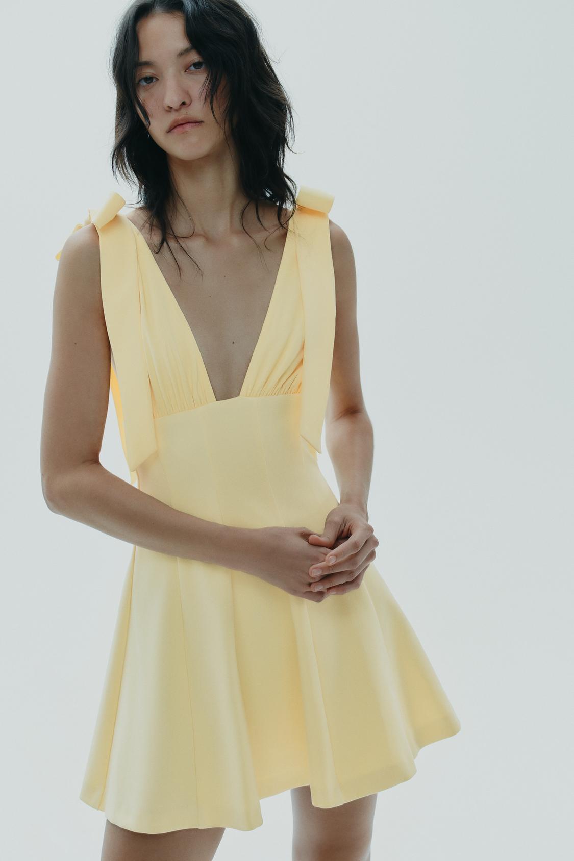 Vestido amarillo Zara