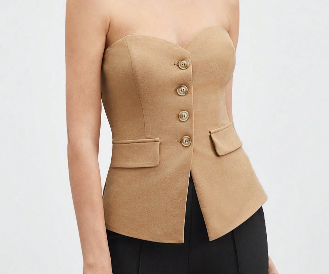 Blusa strapless color camel