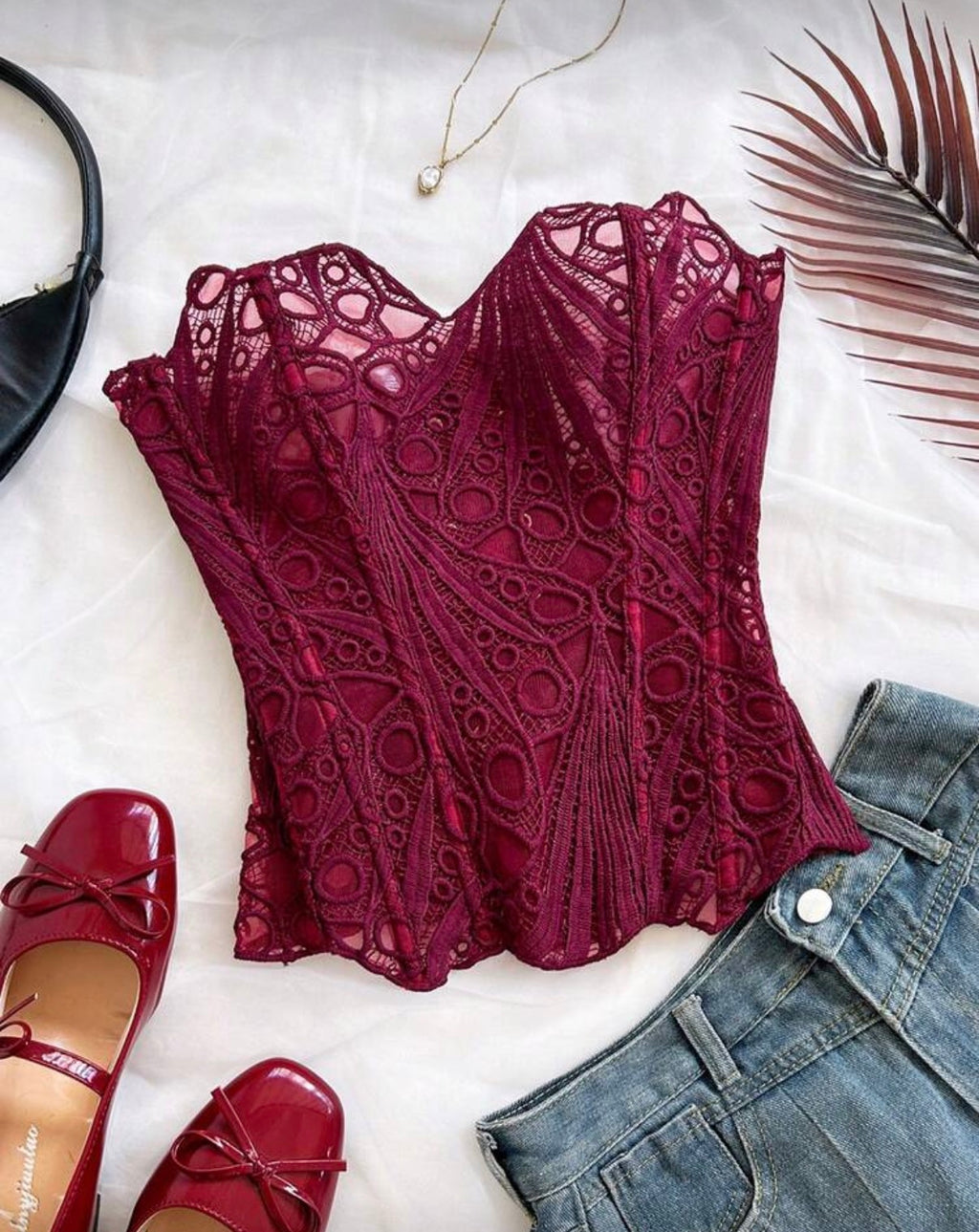 Corset calado vino
