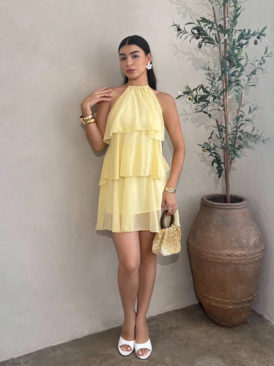 Vestido amarillo de volantes