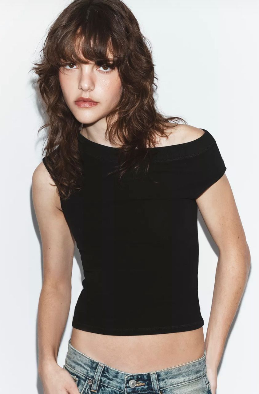 Top cuello barco Zara