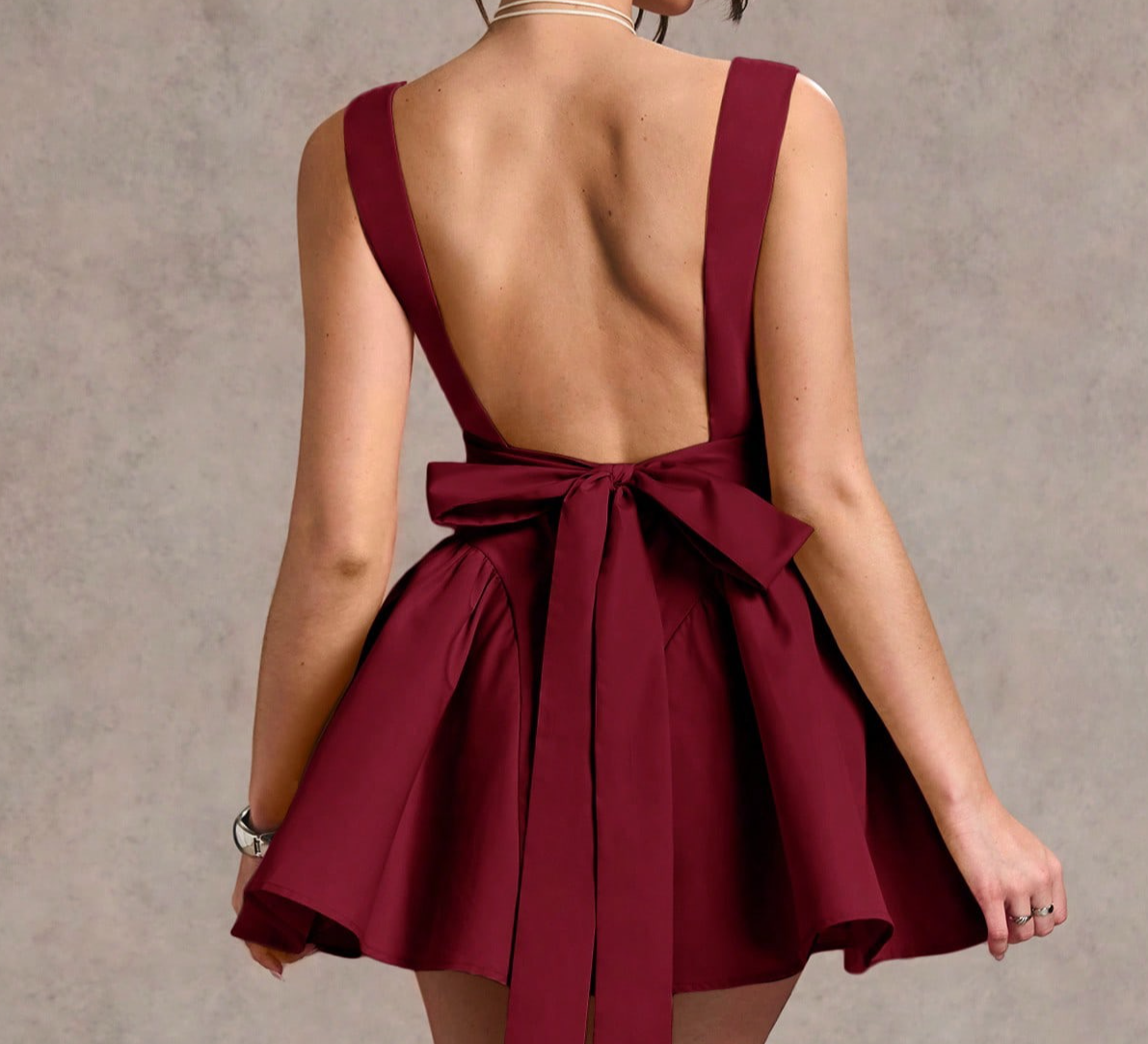 Vestido burdeos corte princesa
